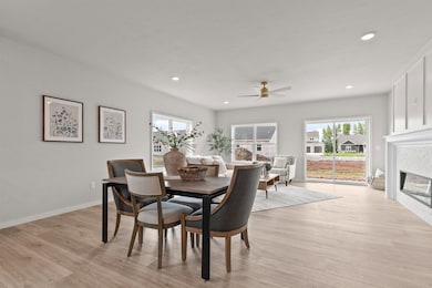 3687 E Callalilly La, Appleton, WI 54913 - photo 5