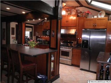 519 Myrtle Ave, Allenhurst, NJ 07711 - photo 3