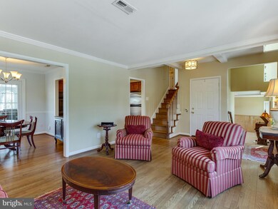 2223 Great Falls St, Falls Church, VA 22046 - photo 6