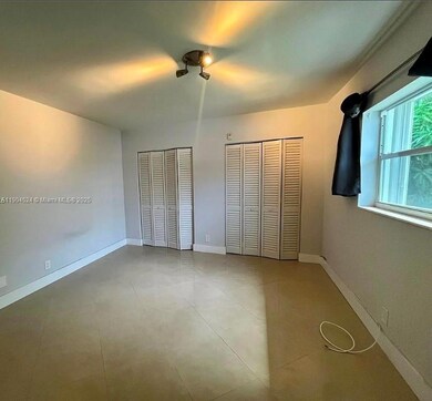1824 Monroe St unit 8, Hollywood, FL 33020 - photo 4