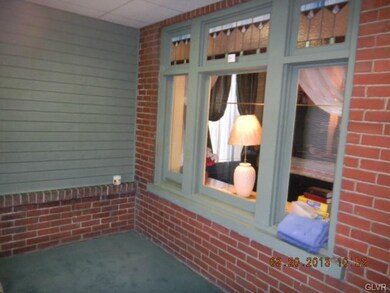 1114 W Washington St, Allentown, PA 18102 - photo 2