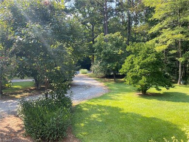 6923 Old Nc Highway 13, Asheboro, NC 27205 - photo 7