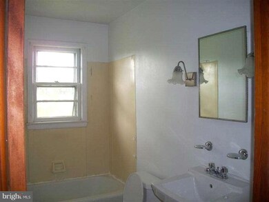 439 Lee St, Strasburg, VA 22657 - photo 6