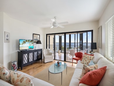 9612 Riverside Dr unit 302, Sebastian, FL 32958 - photo 5