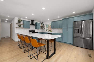 1015 15 1 2 Ave SW, Minot, ND 58701 - photo 7