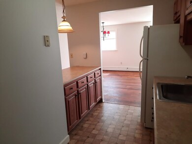 486 Nashua St unit 205, Milford, NH 03055 - photo 5