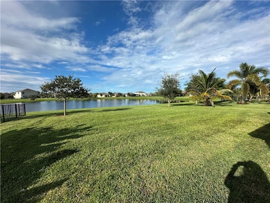 2158 Harwick Cir SW, Vero Beach, FL 32968 - photo 4