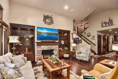 4-web-or-mls-Living-Room-2