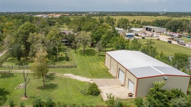 2102 Washington Ave, Alvin, TX 77511 - photo 6