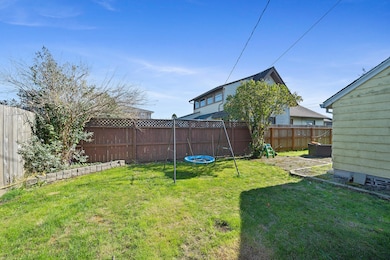 1902 10th St. Backyard