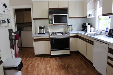 11 Grant St unit 11, Natick, MA 01760 - photo 5