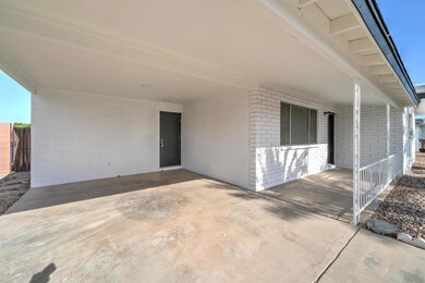 1486 S Main Dr-4