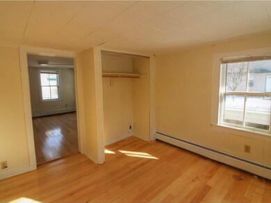 81 River St, Winooski, VT 05404 - photo 5