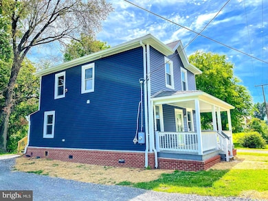 112 West St, Louisa, VA 23093 - photo 3