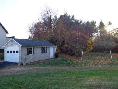 756 Quinebaug Rd, Quinebaug, CT 06262 - photo 5