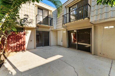 1700 Embassy Dr unit 708, West Palm Beach, FL 33401 - photo 7