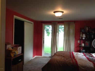 506 E Apache Fremont 014