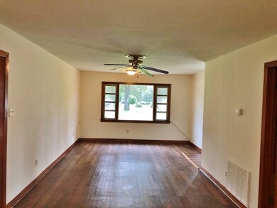 222 Wilson Dr, McComb, MS 39648 - photo 4