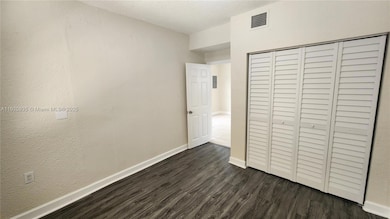 829 SW 3rd St, Miami, FL 33130 - photo 6