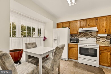 6703 Bonnett Ct, Laurel, MD 20707 - photo 7