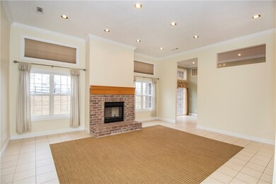 2555 S College Dr, Fayetteville, AR 72701 - photo 3