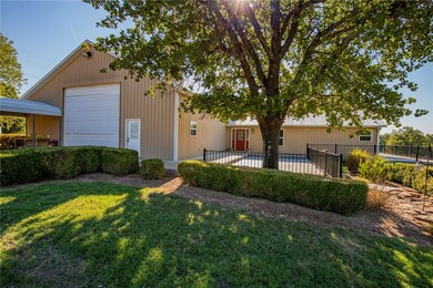 14439 N Ua Beef Farm Rd, Fayetteville, AR 72704 - photo 4