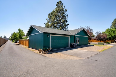 104_Brookhollow_Pro Property Photos_Bend
