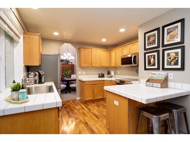 444 SW 25th Cir, Troutdale, OR 97060 - photo 7