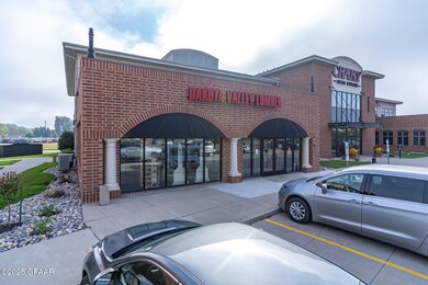 4551 S Washington St, Grand Forks, ND 58201 - photo 5