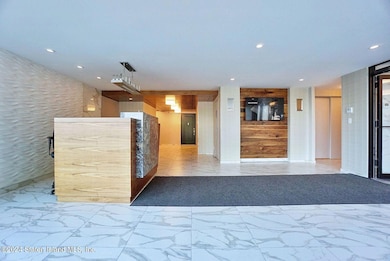 Sunrise Tower unit 805A, Staten Island, NY 10304 - photo 3