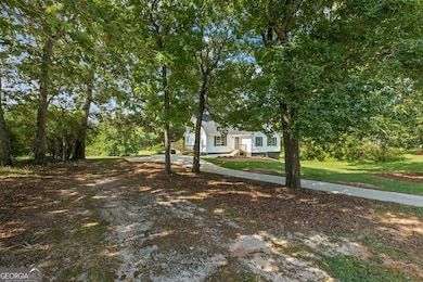 690 Laney Rd, Locust Grove, GA 30248 - photo 4