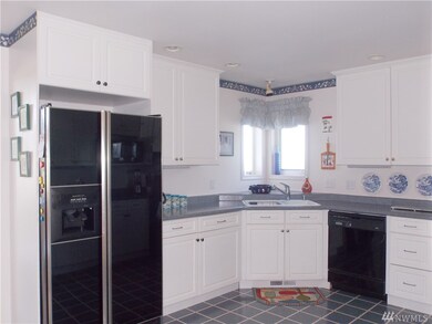 2103 Whalen Dr, Point Roberts, WA 98281 - photo 5