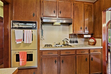 703 Eleanor St, Houston, TX 77009 - photo 5