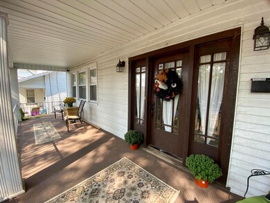 627 Beech St, Scranton, PA 18505 - photo 2