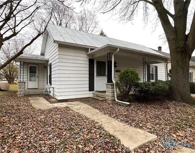 811 N Cory St, Findlay, OH 45840 - photo 2
