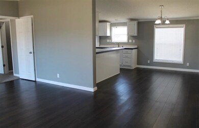 105 W Adams St, Kirklin, IN 46050 - photo 4