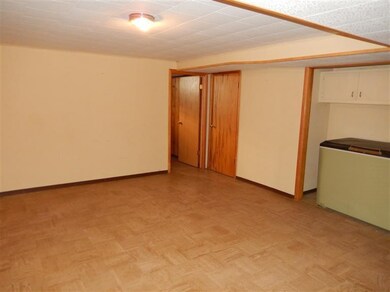 210 W 11th St, Hugoton, KS 67951 - photo 3