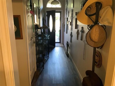 1118 Oak Tree Ln, Weatherford, TX 76086 - photo 2