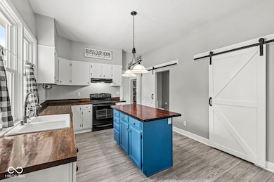 526 S Union St, Westfield, IN 46074 - photo 7