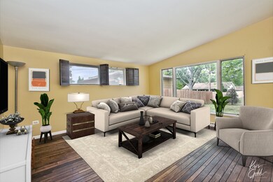 521 Flossmoor Ave, Waukegan, IL 60085 - photo 2