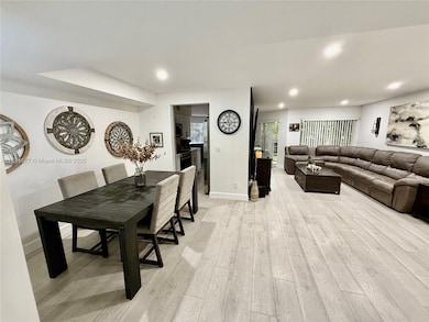 945 NW 92nd Terrace unit C1L, Plantation, FL 33324 - photo 7