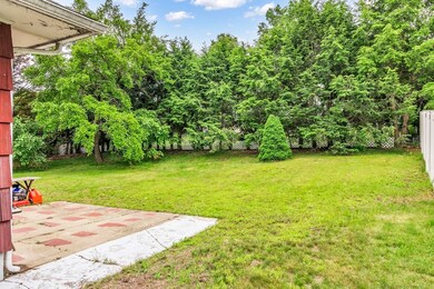 2 Cyr Dr, Lawrence, MA 01843 - photo 6