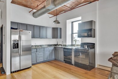 717 Atlantic Ave unit 7D, Boston, MA 02111 - photo 4