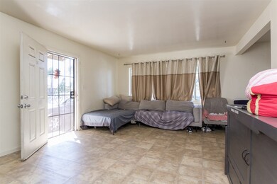 250 W Lincoln Ave, Escondido, CA 92026 - photo 3