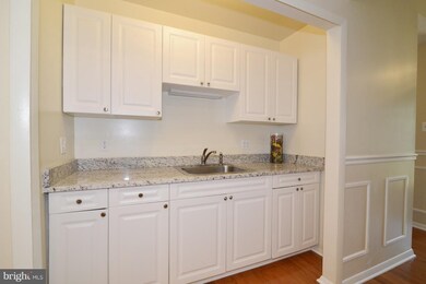 315 Avondale Dr, Sterling, VA 20164 - photo 5