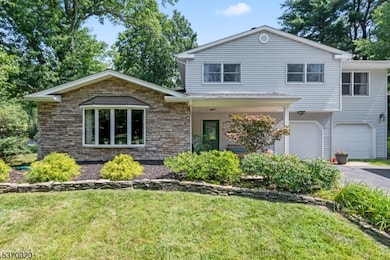 53 Rath Ln, East Brunswick, NJ 08816 - photo 2