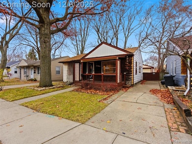 1811 E Marshall St, Ferndale, MI 48220 - photo 2