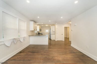 266-268 Elmwood Ave unit 1, Maplewood, NJ 07040 - photo 7