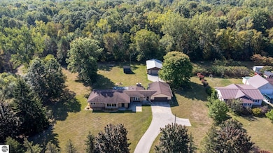 4395 W Isabella Rd, Shepherd, MI 48883 - photo 2