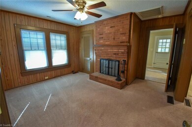 919 Mack Rd, Asheboro, NC 27205 - photo 2